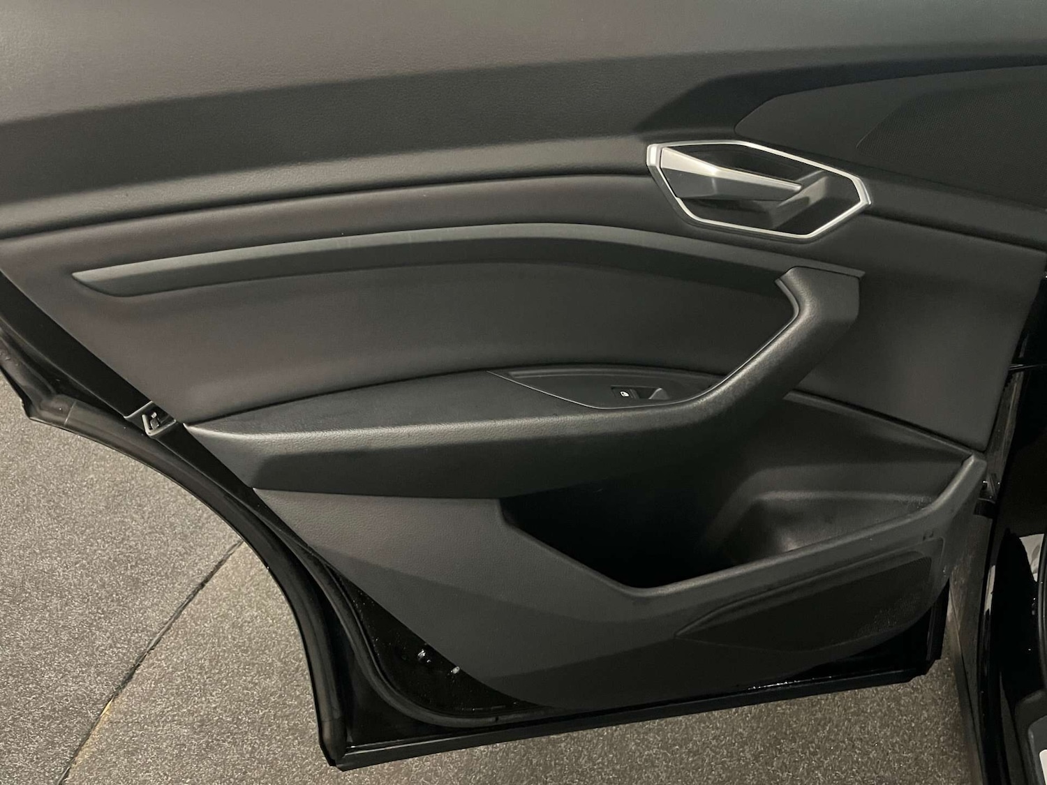 Used Audi e-tron 2021 for sale - 76331180: Photo 44