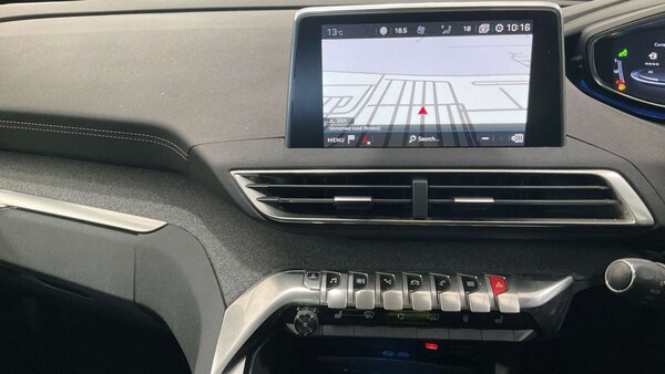 Used Peugeot 3008 2018 for sale - 76088906: Photo 9