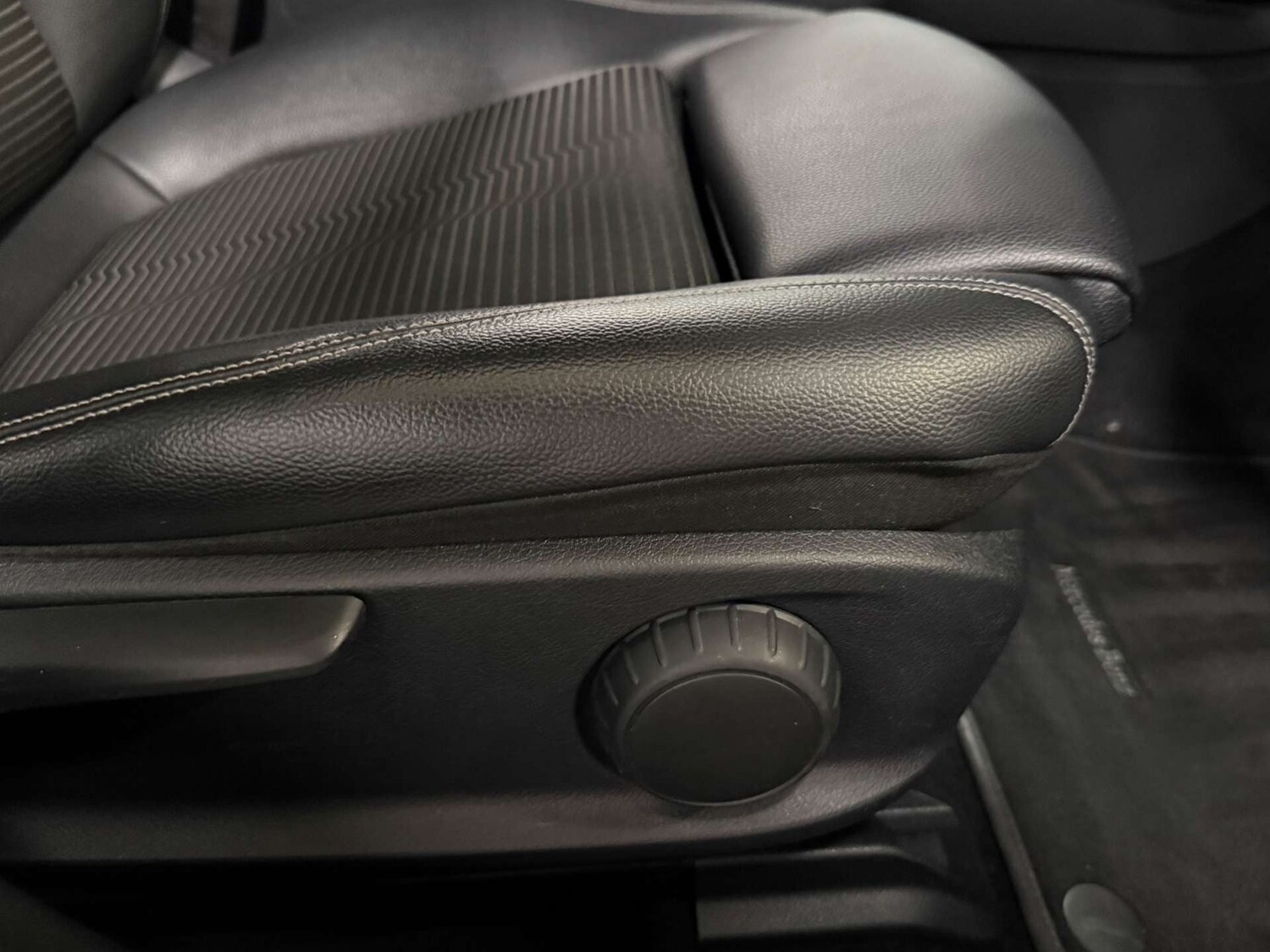 Used Mercedes-Benz A-Class 2019 for sale - 77463018: Photo 11