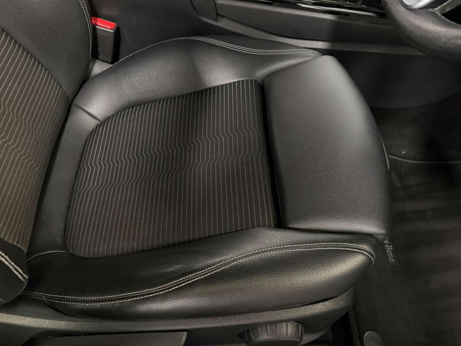 Used Mercedes-Benz A-Class 2019 for sale - 77463018: Photo 12