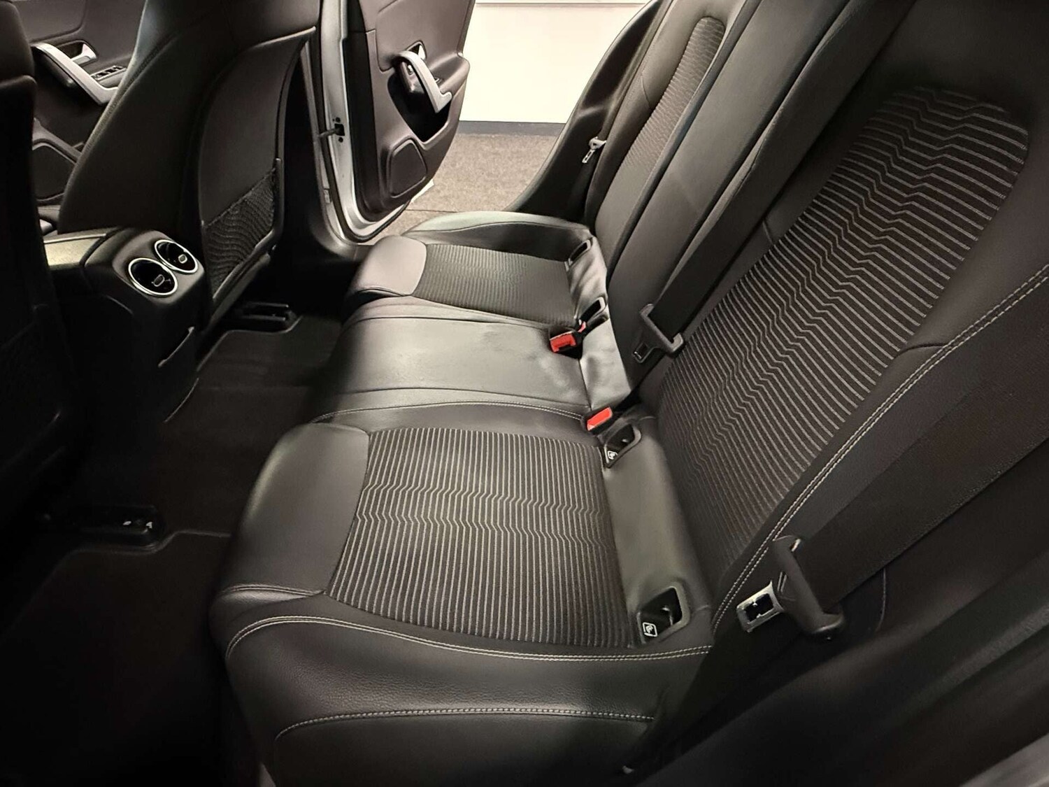 Used Mercedes-Benz A-Class 2019 for sale - 77463018: Photo 31