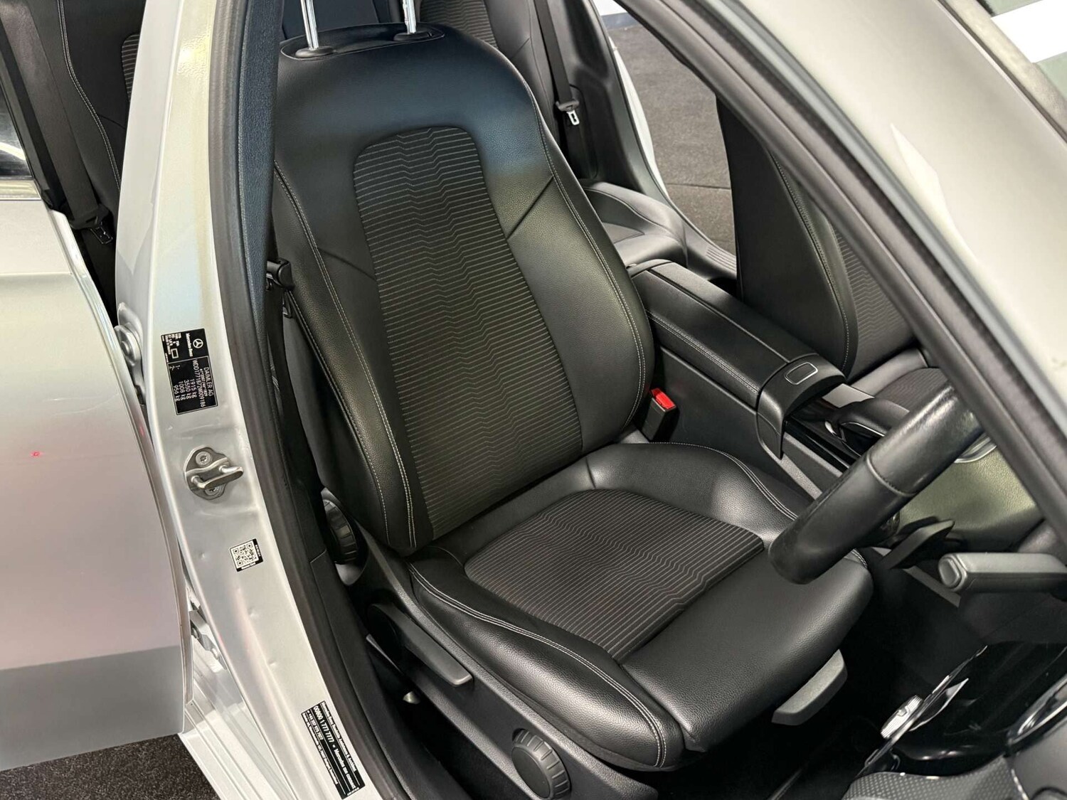 Used Mercedes-Benz A-Class 2019 for sale - 77463018: Photo 9