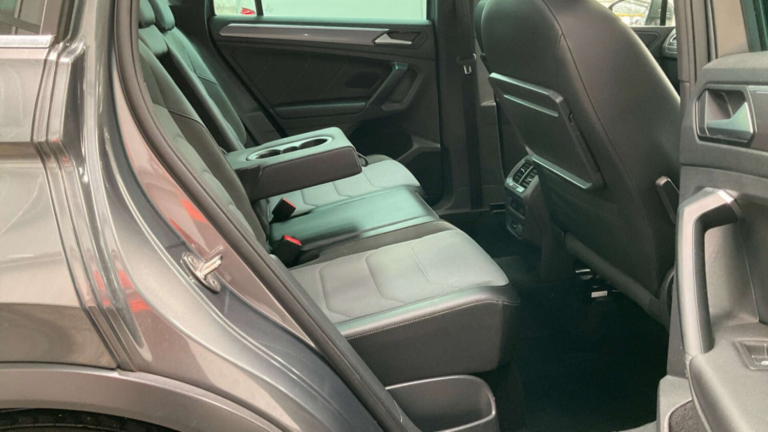 Used Volkswagen Tiguan 2020 for sale - 76114103: Photo 11