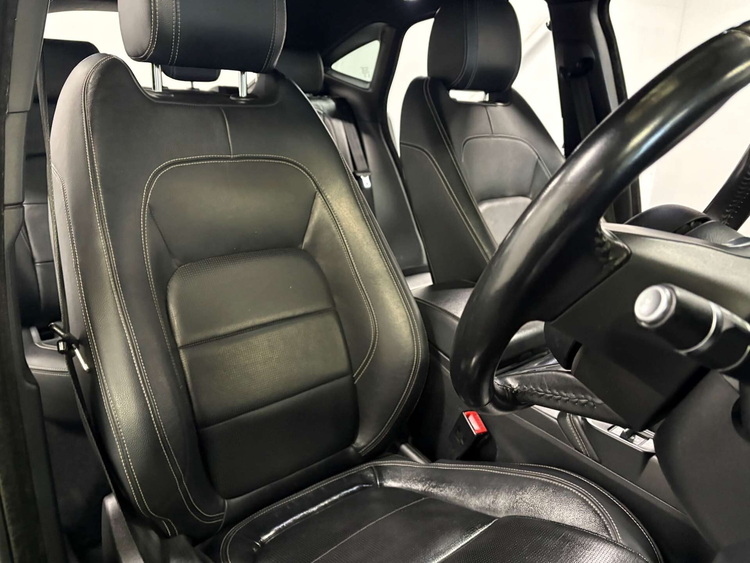 Used Jaguar E-Pace 2019 for sale - 77917389: Photo 12