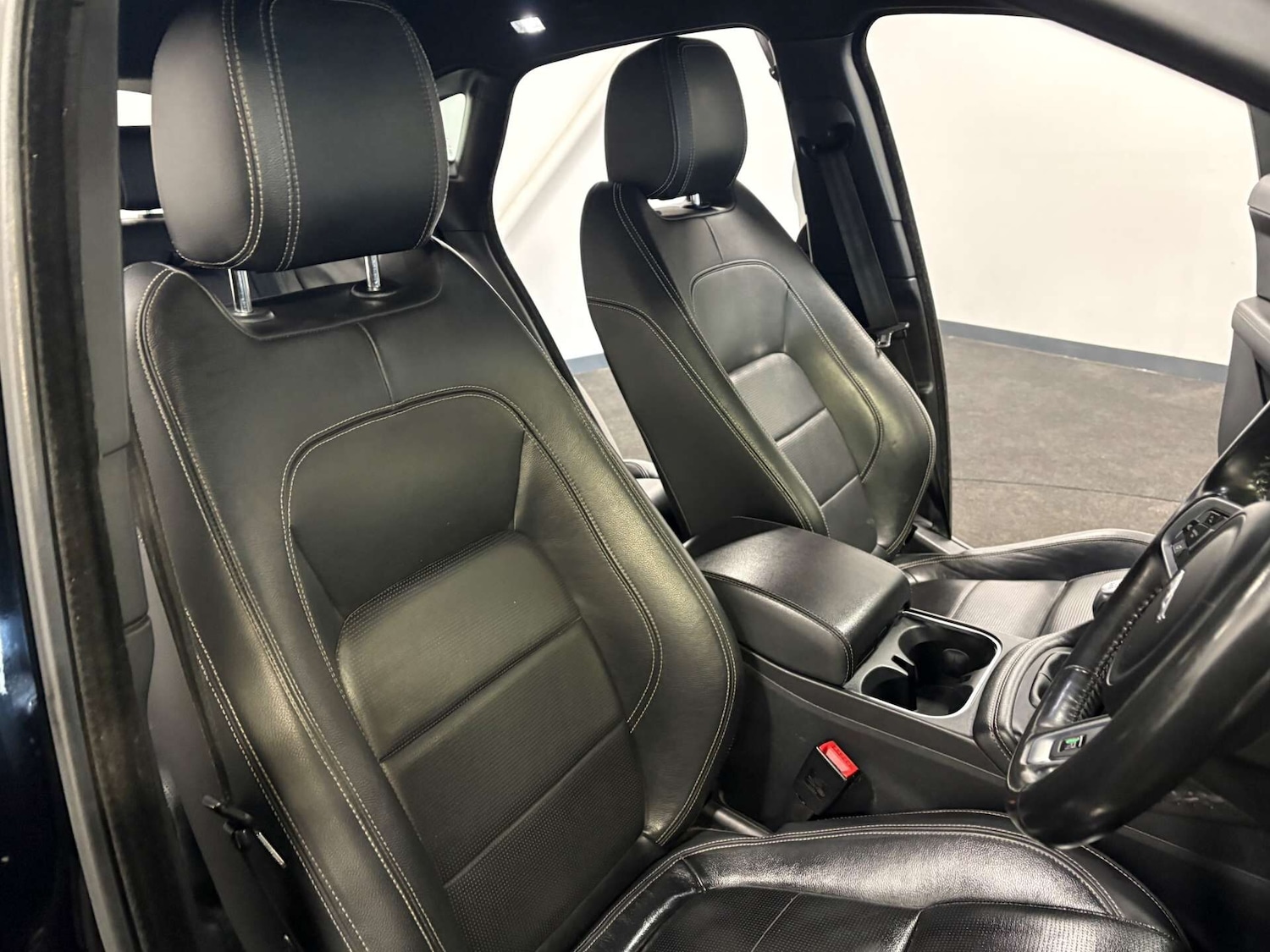 Used Jaguar E-Pace 2019 for sale - 77917389: Photo 15