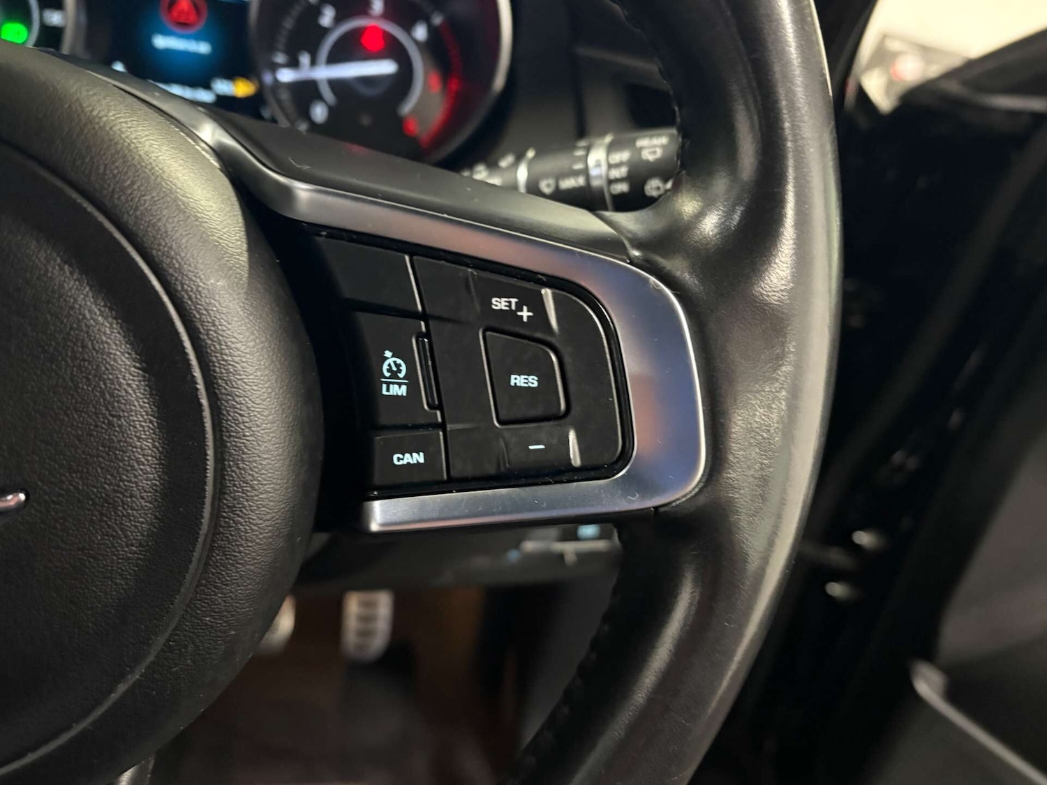 Used Jaguar E-Pace 2019 for sale - 77917389: Photo 19