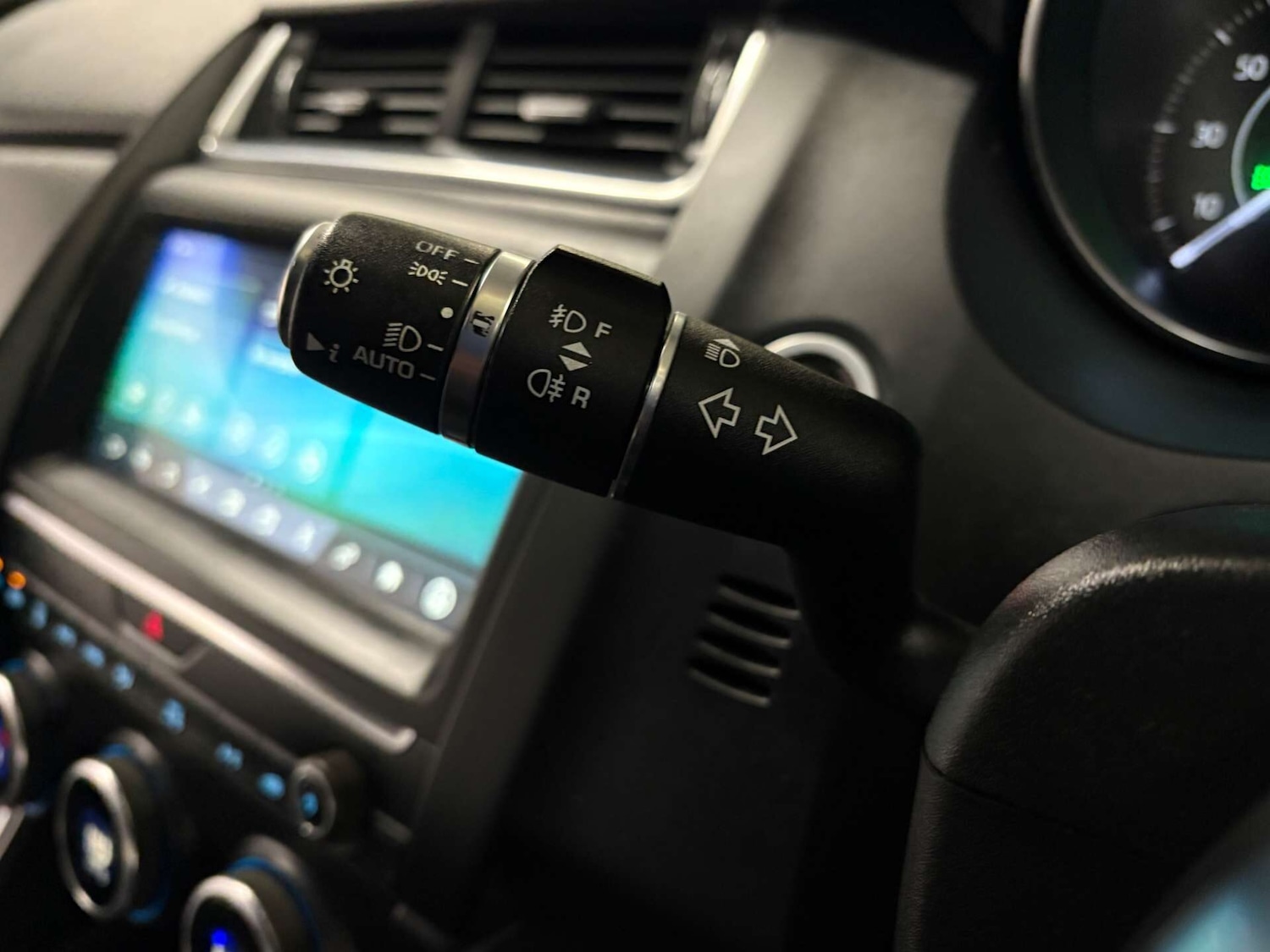 Used Jaguar E-Pace 2019 for sale - 77917389: Photo 20