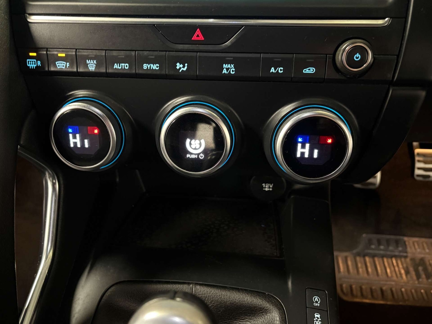 Used Jaguar E-Pace 2019 for sale - 77917389: Photo 26