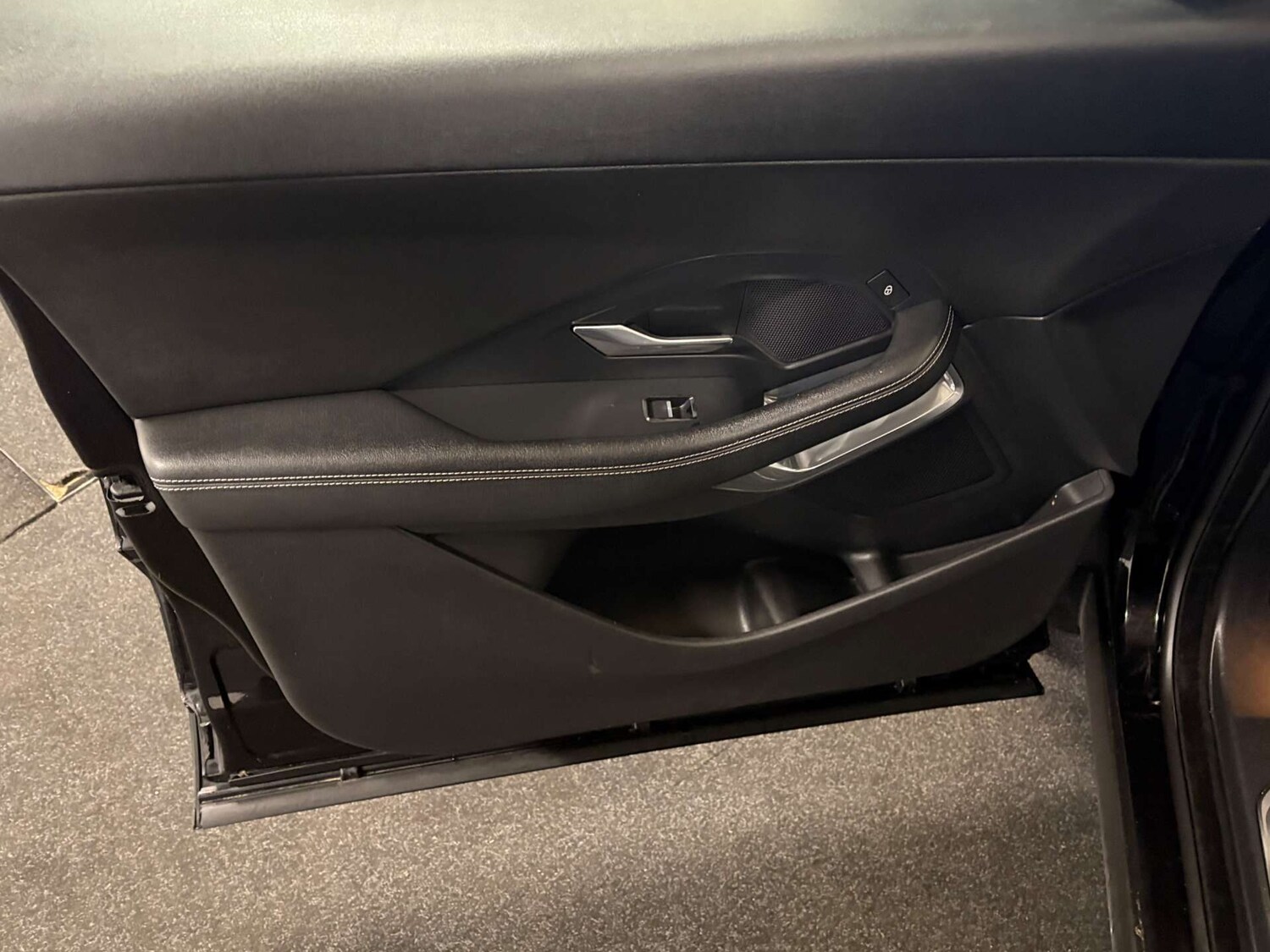 Used Jaguar E-Pace 2019 for sale - 77917389: Photo 42