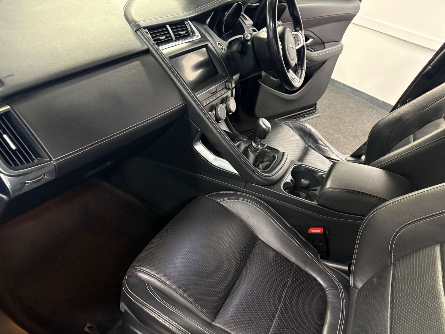 Used Jaguar E-Pace 2019 for sale - 77917389: Photo 47