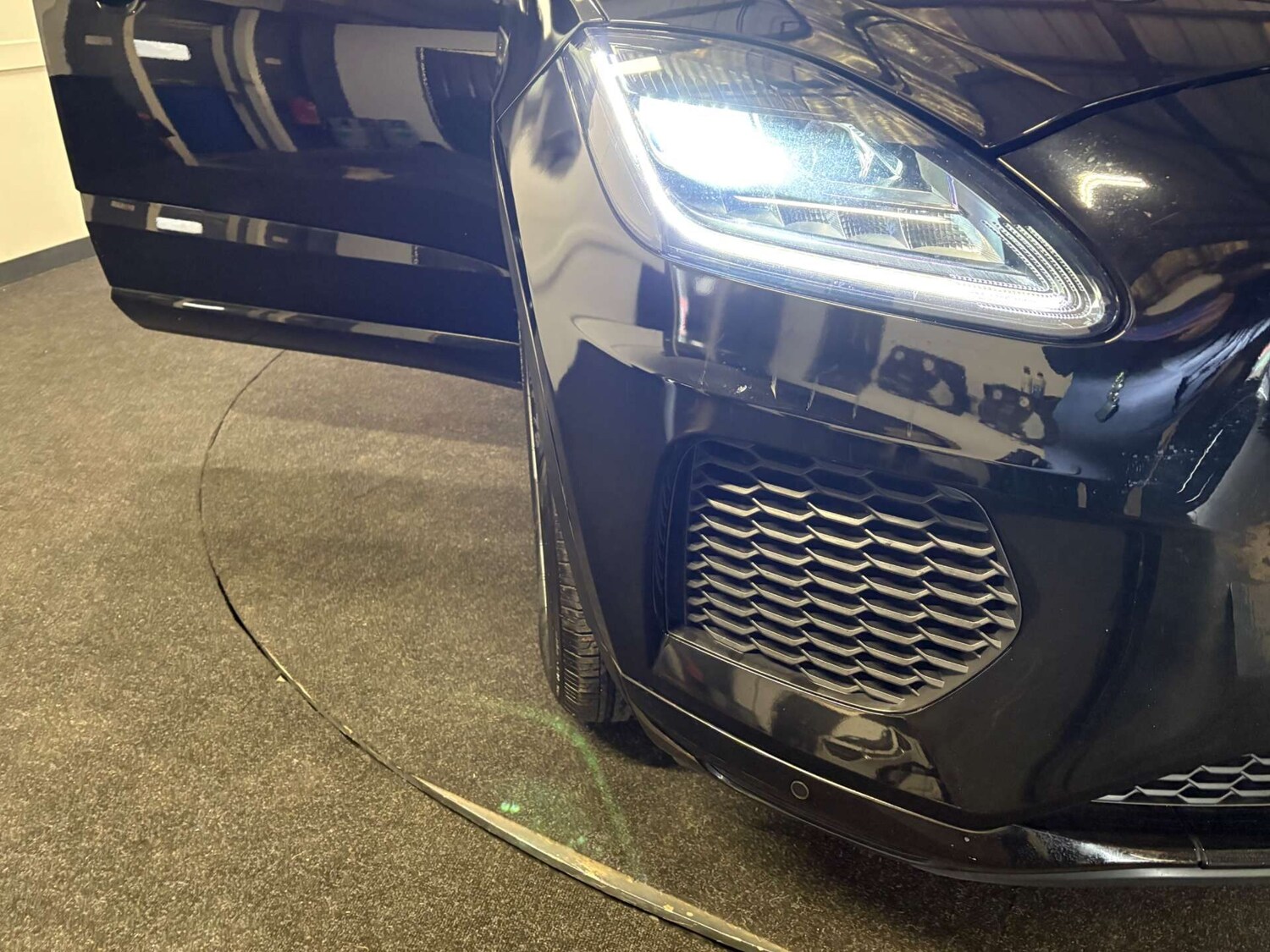 Used Jaguar E-Pace 2019 for sale - 77917389: Photo 49