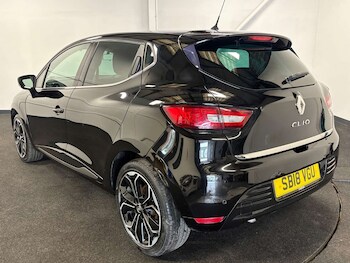 Used Renault Clio 2018 for sale - 77477111: Photo