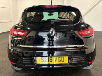 Used Renault Clio 2018 for sale - 77477111: Photo