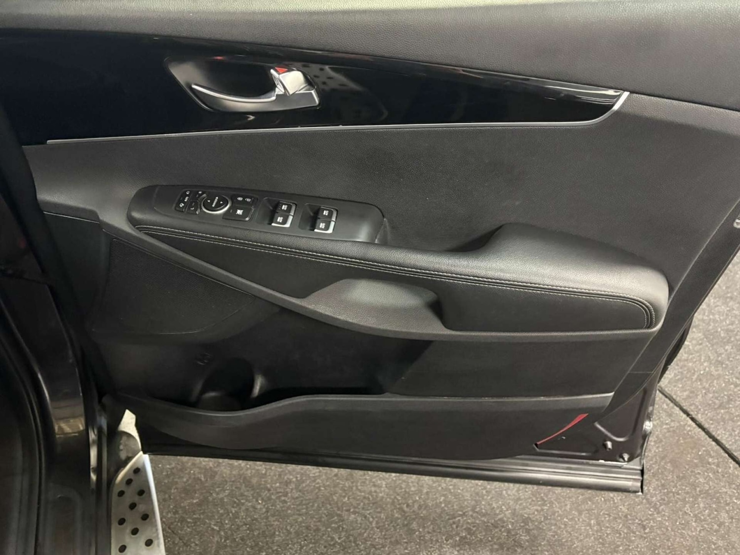 Used Kia Sorento 2018 for sale - 77069886: Photo 12