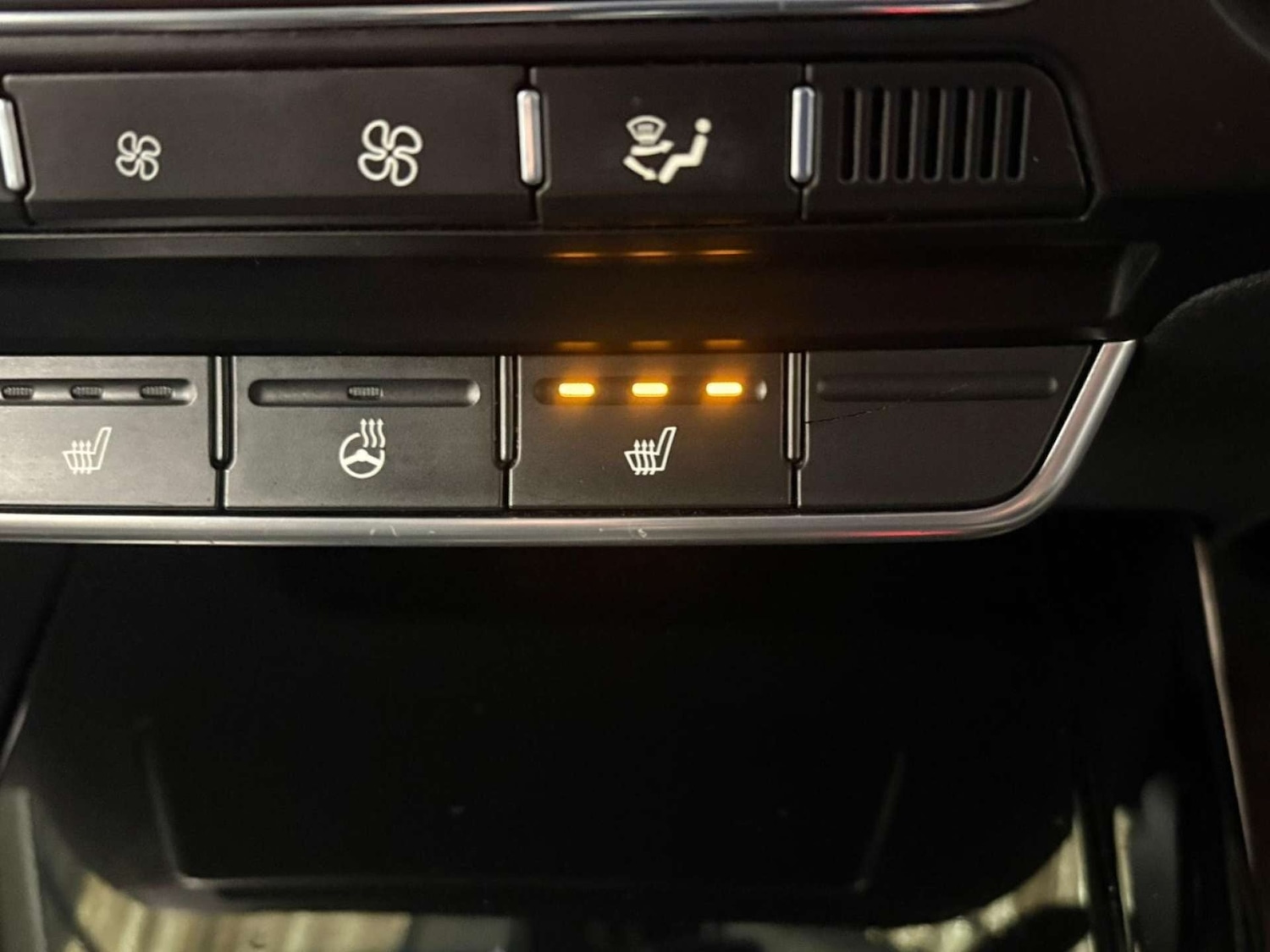 Used Kia Sorento 2018 for sale - 77069886: Photo 25