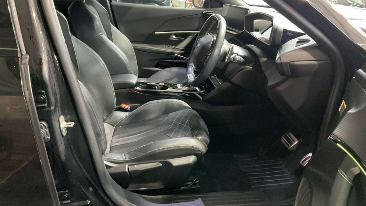 Used Peugeot 2008 2022 for sale - 77211366: Photo 10