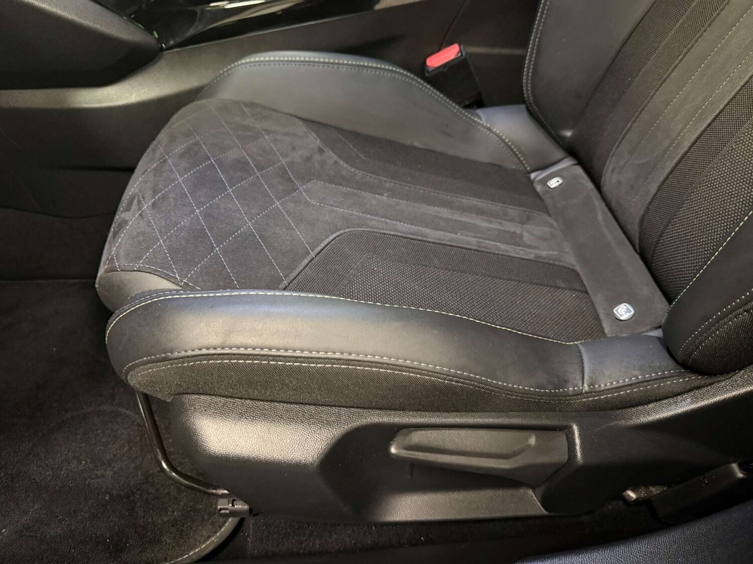 Used Peugeot 2008 2022 for sale - 77211366: Photo 35