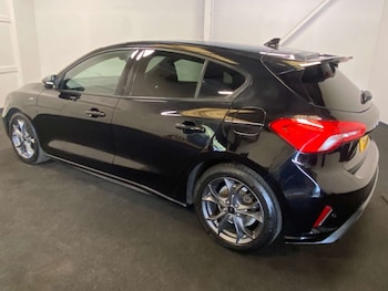 Used Ford Focus 2021 for sale - 79185700: Photo