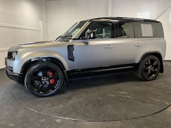 Used Land Rover Defender 2023 for sale - 75795080: Photo