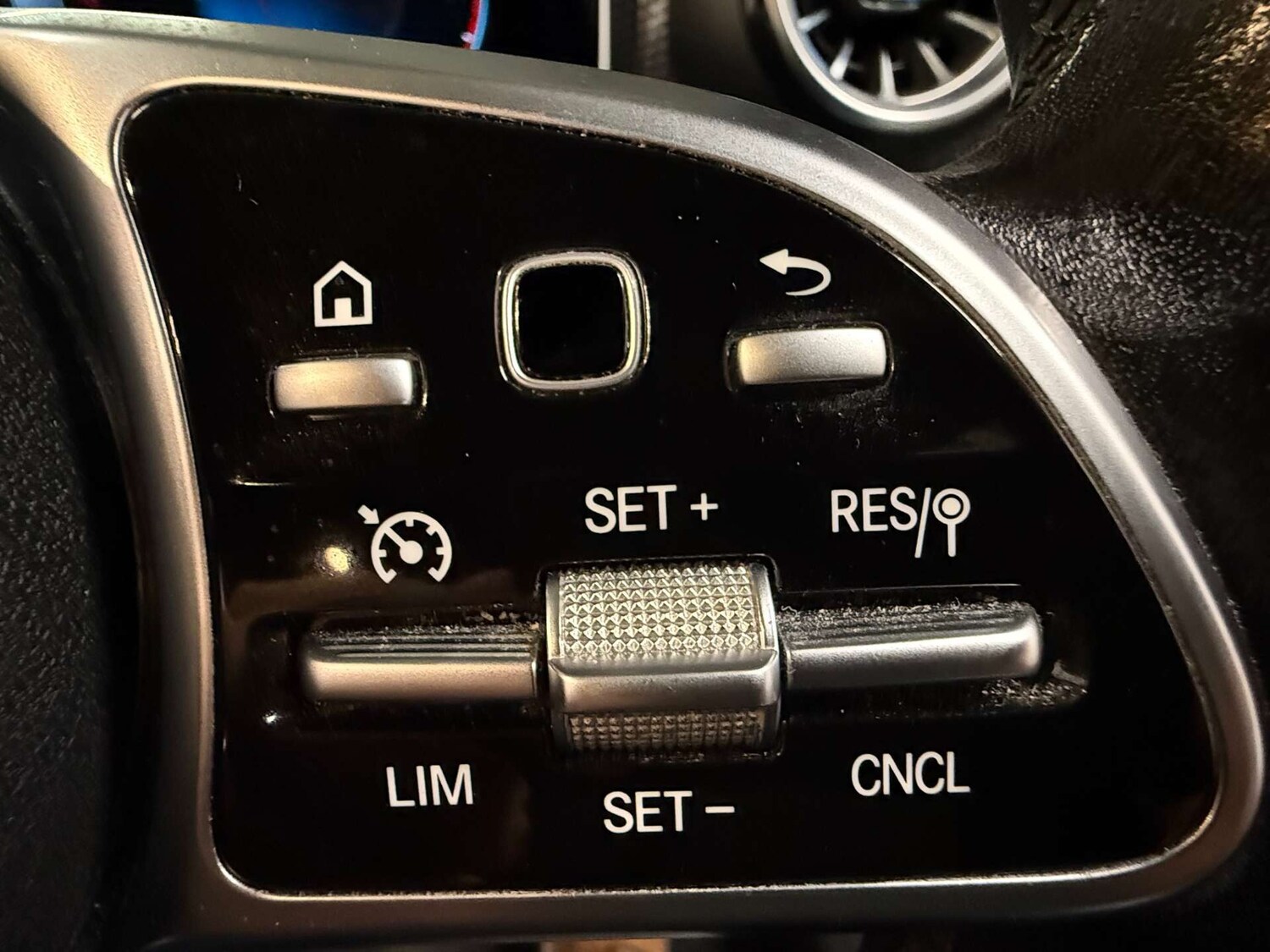 Used Mercedes-Benz A-Class 2019 for sale - 77365449: Photo 25