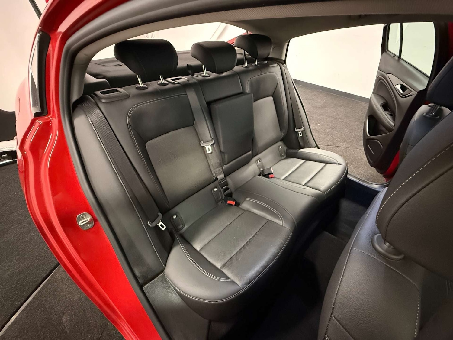 Used Vauxhall Insignia 2018 for sale - 75827269: Photo 28