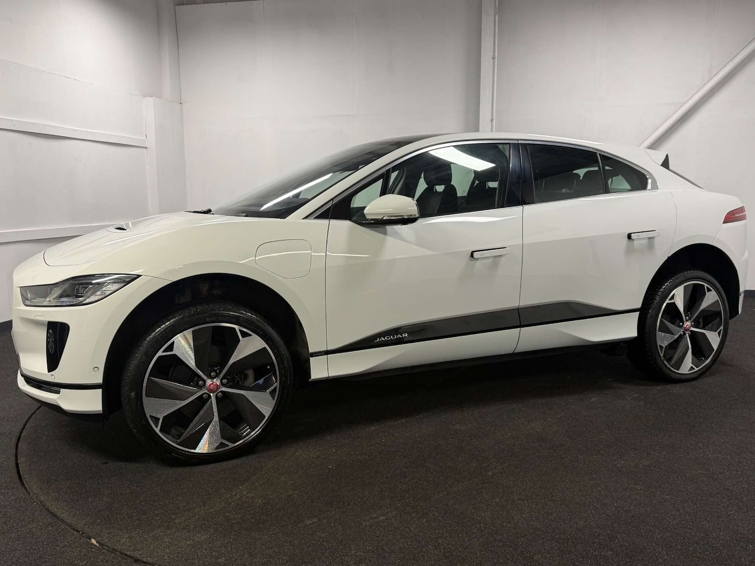 Used Jaguar I-Pace 2020 for sale - 77399605: Photo 2