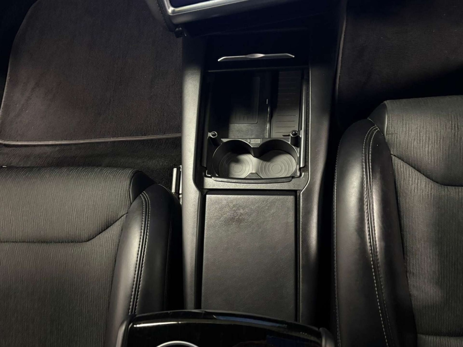 Used Tesla Model S 2017 for sale - 76958645: Photo 27