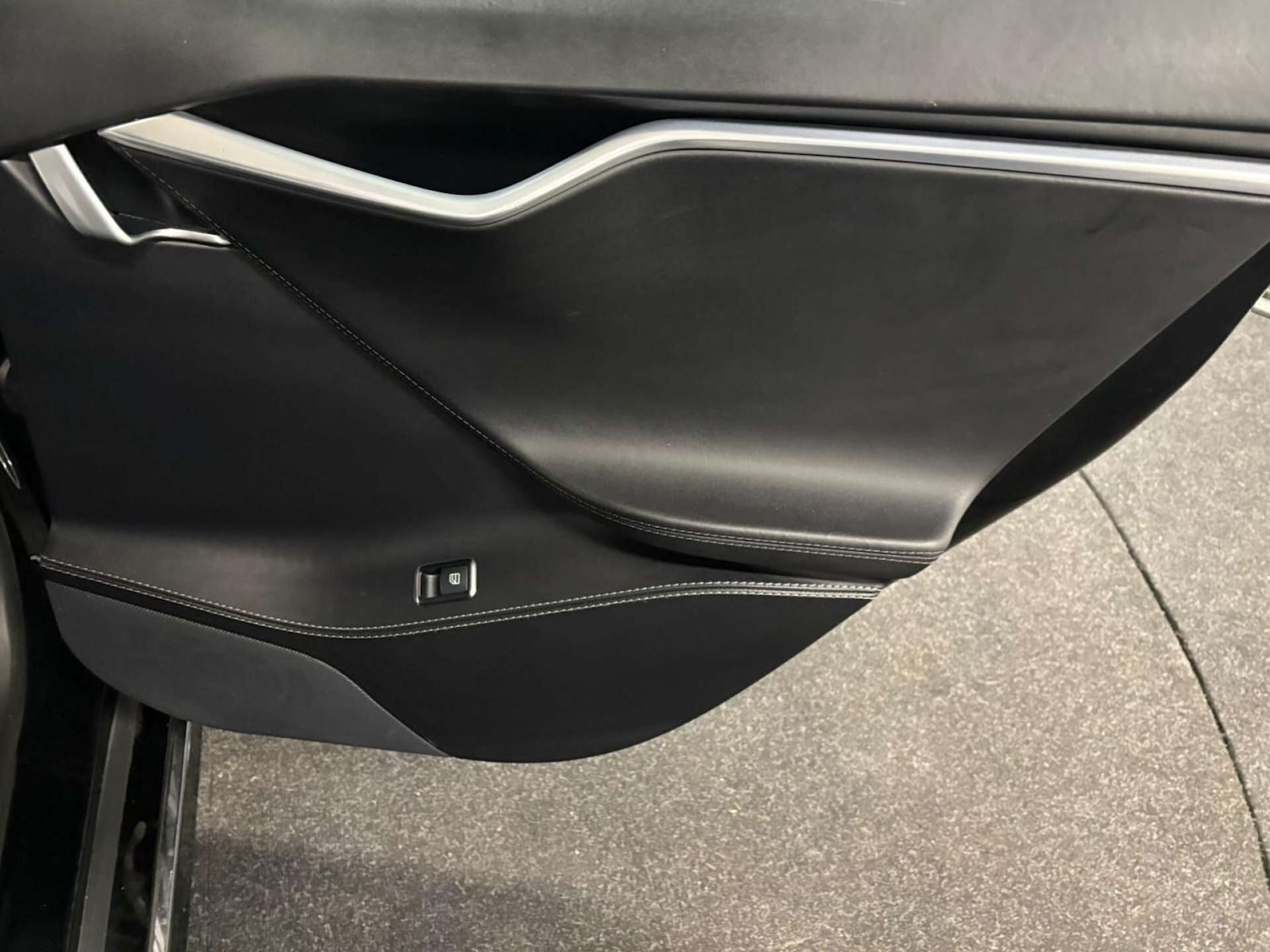 Used Tesla Model S 2017 for sale - 76958645: Photo 29