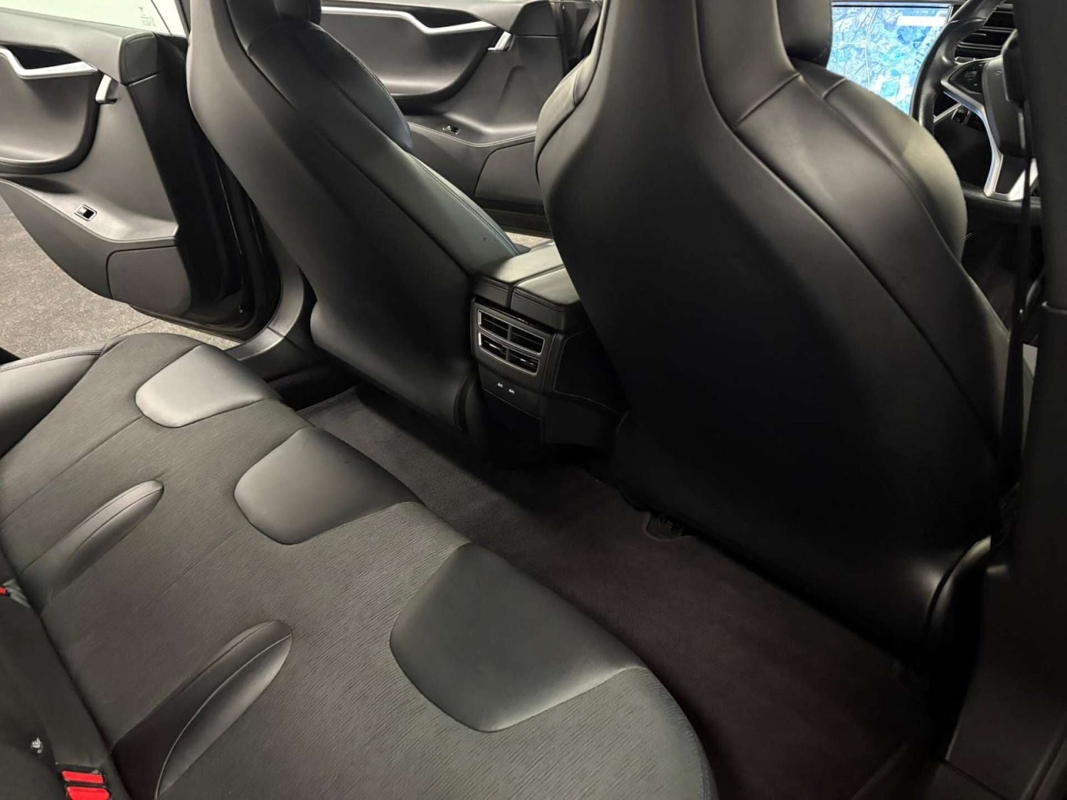 Used Tesla Model S 2017 for sale - 76958645: Photo 33