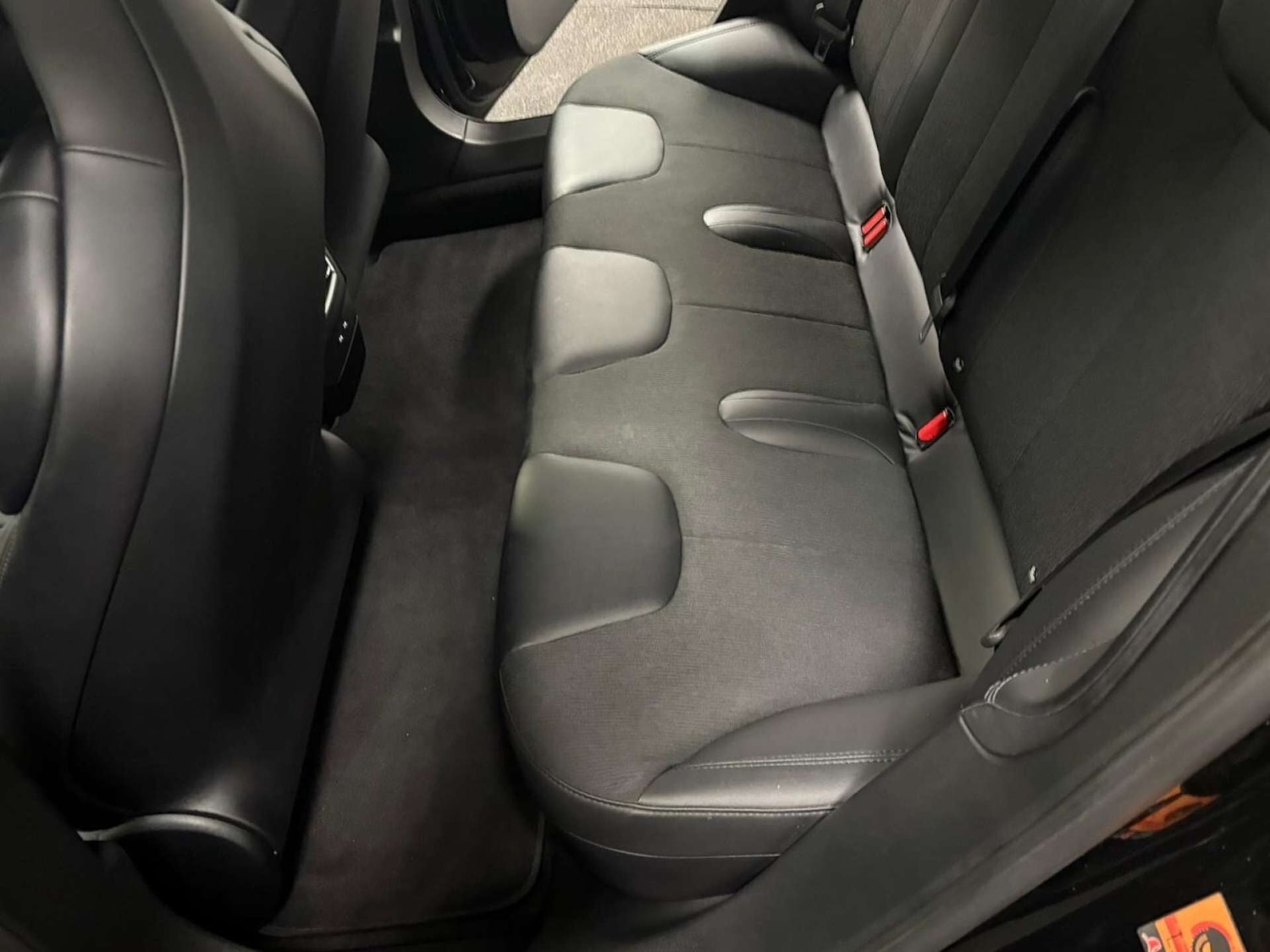 Used Tesla Model S 2017 for sale - 76958645: Photo 39