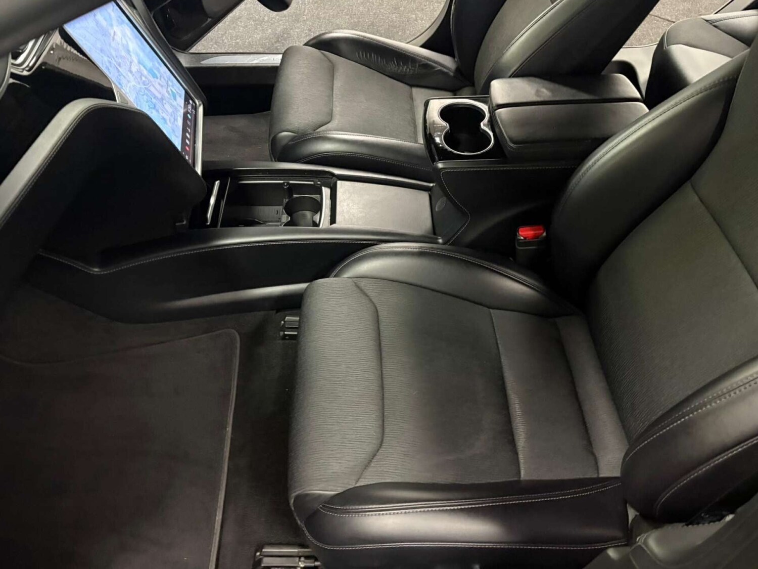 Used Tesla Model S 2017 for sale - 76958645: Photo 45