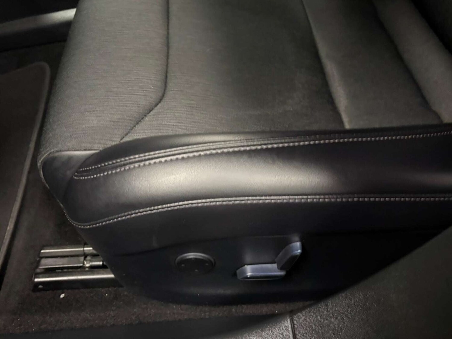 Used Tesla Model S 2017 for sale - 76958645: Photo 46