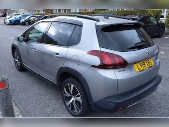 Used Peugeot 2008 2019 for sale - 76343823: Photo