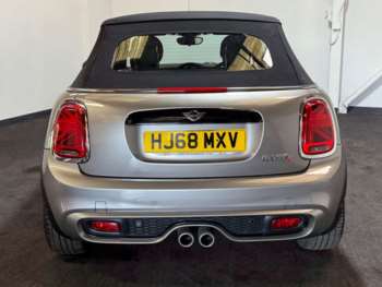 Used MINI Convertible 2018 for sale - 74825490: Photo