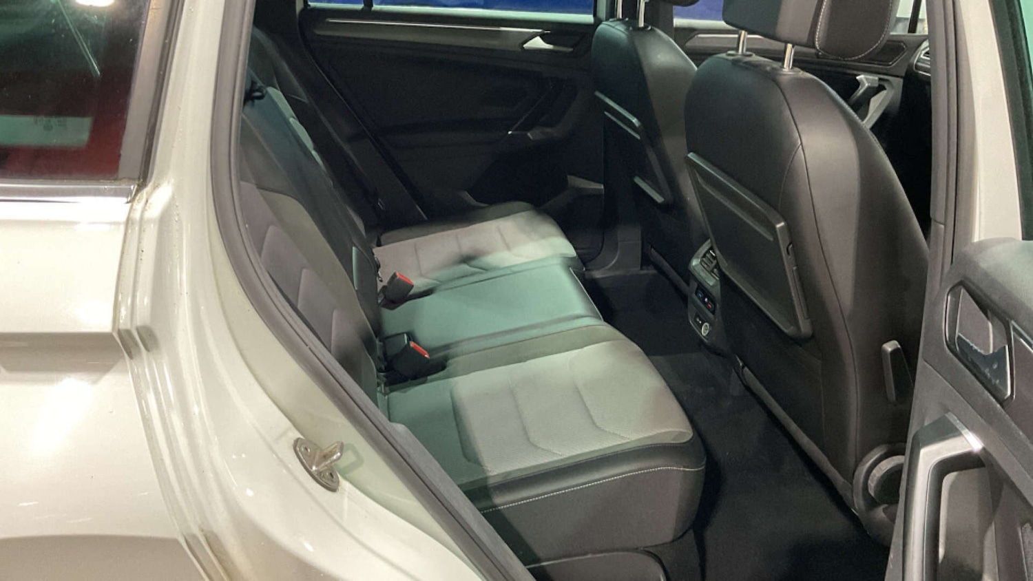 Used Volkswagen Tiguan 2018 for sale - 76412146: Photo 11