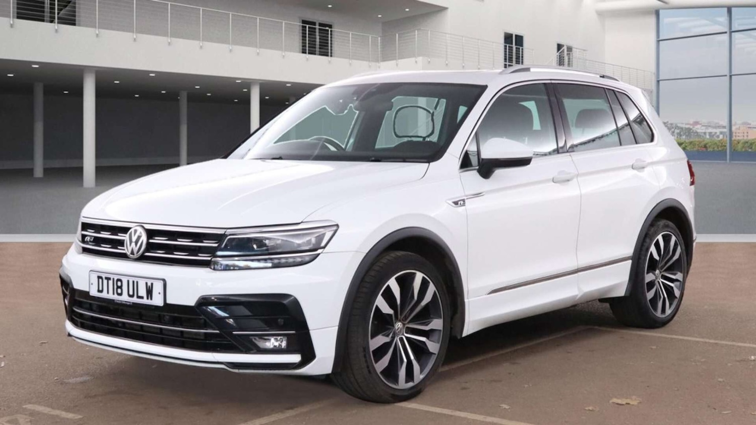 Used Volkswagen Tiguan 2018 for sale - 76412146: Photo 2