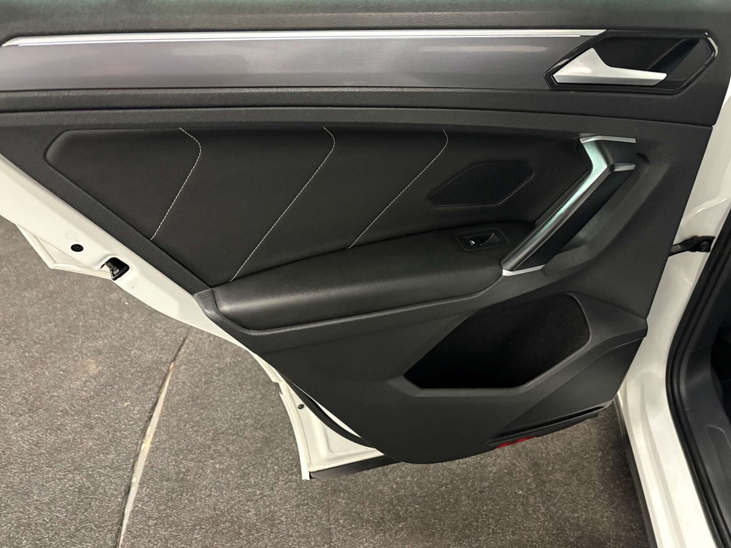 Used Volkswagen Tiguan 2018 for sale - 76412146: Photo 42