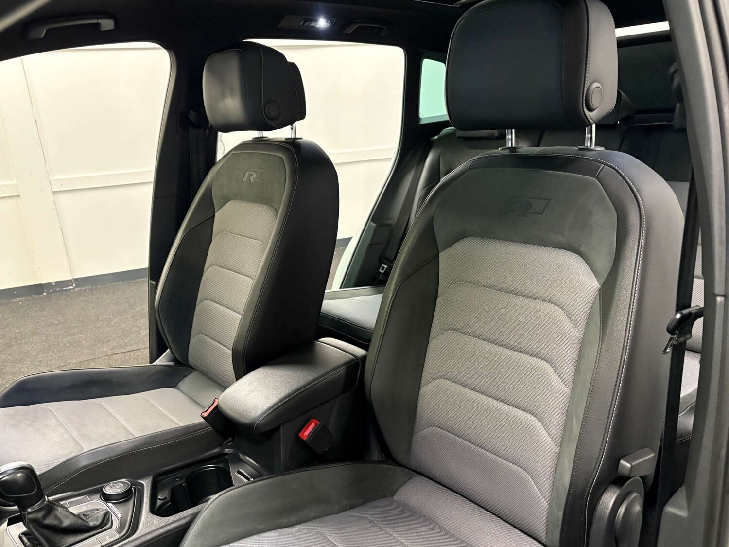 Used Volkswagen Tiguan 2018 for sale - 76412146: Photo 51