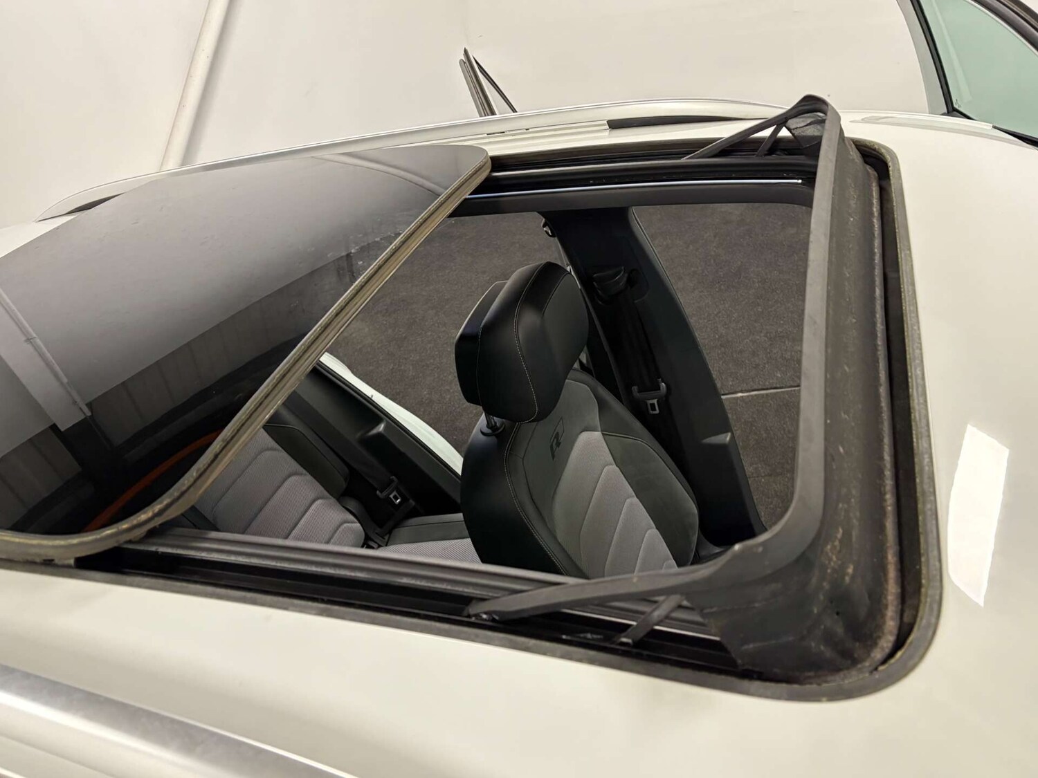 Used Volkswagen Tiguan 2018 for sale - 76412146: Photo 55