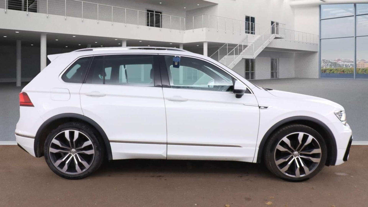 Used Volkswagen Tiguan 2018 for sale - 76412146: Photo 6