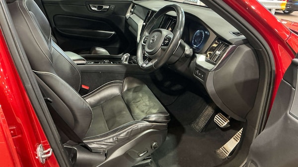 Used Volvo XC60 2018 for sale - 76299170: Photo 10