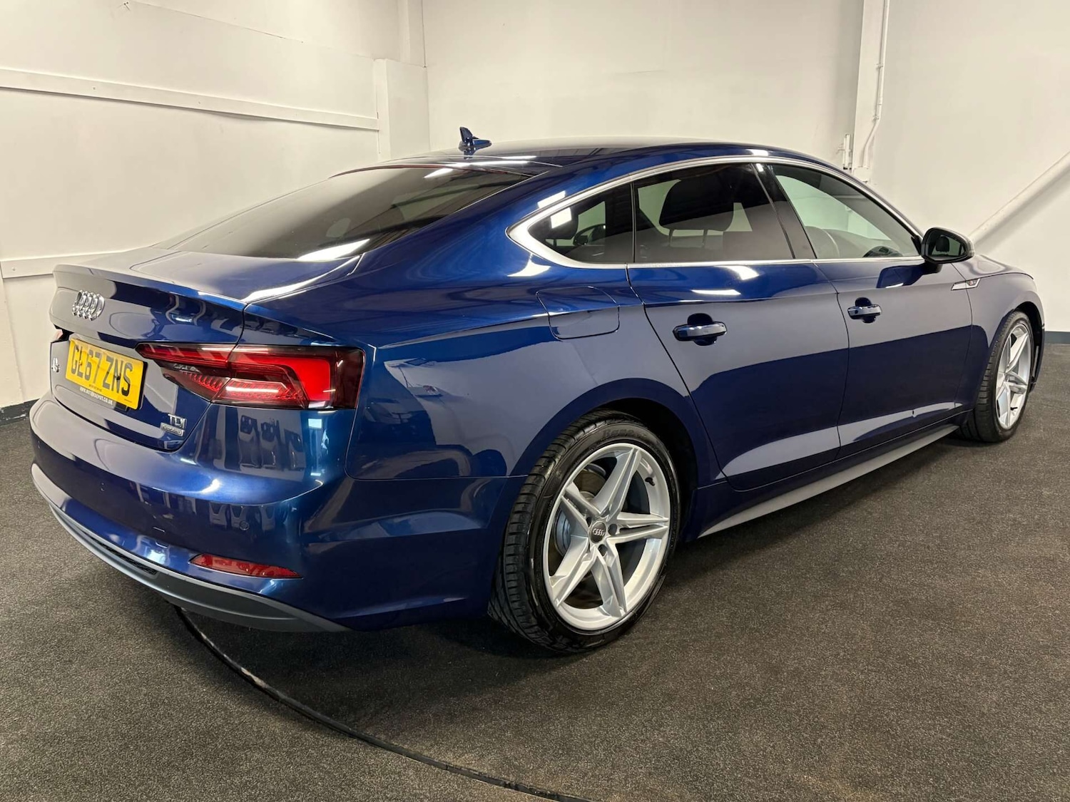 Used Audi A5 2017 for sale - 77319388: Photo 4
