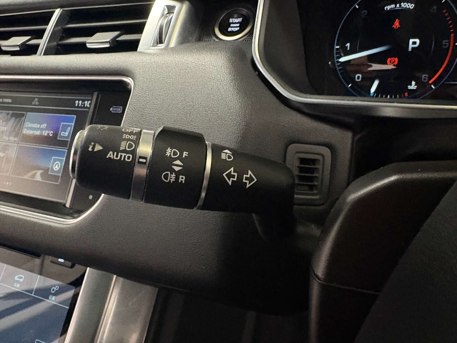 Used Land Rover Range Rover Sport 2015 for sale - 76763302: Photo 17