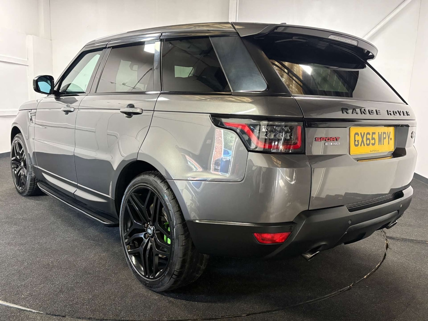Used Land Rover Range Rover Sport 2015 for sale - 76763302: Photo 3