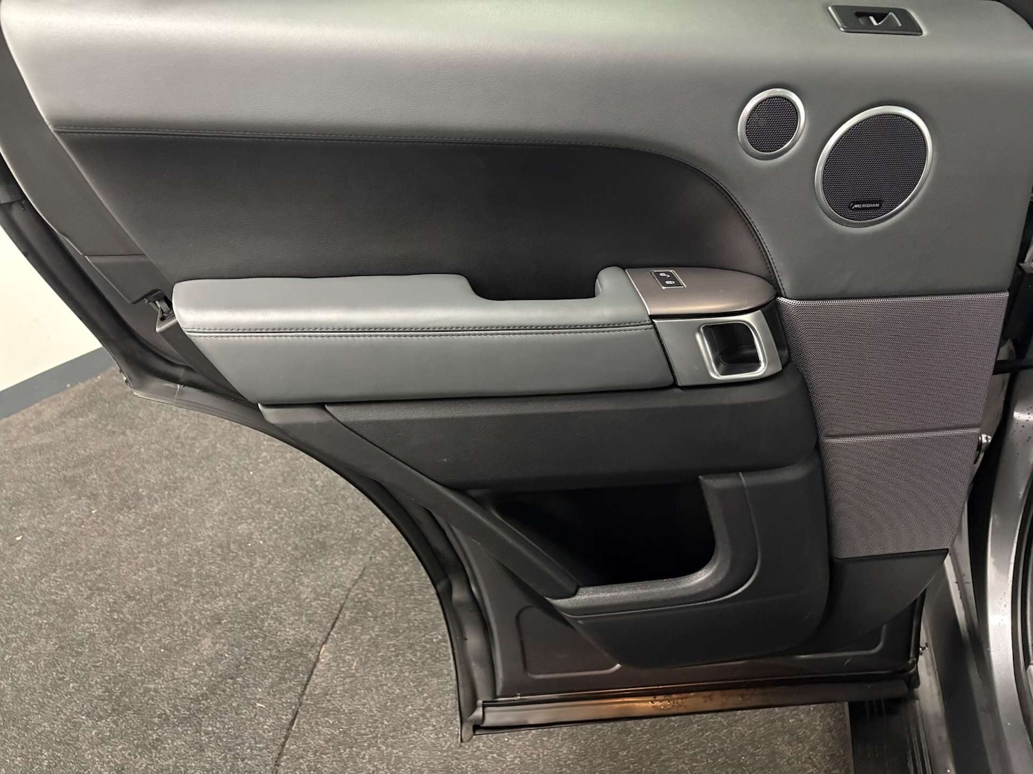 Used Land Rover Range Rover Sport 2015 for sale - 76763302: Photo 38