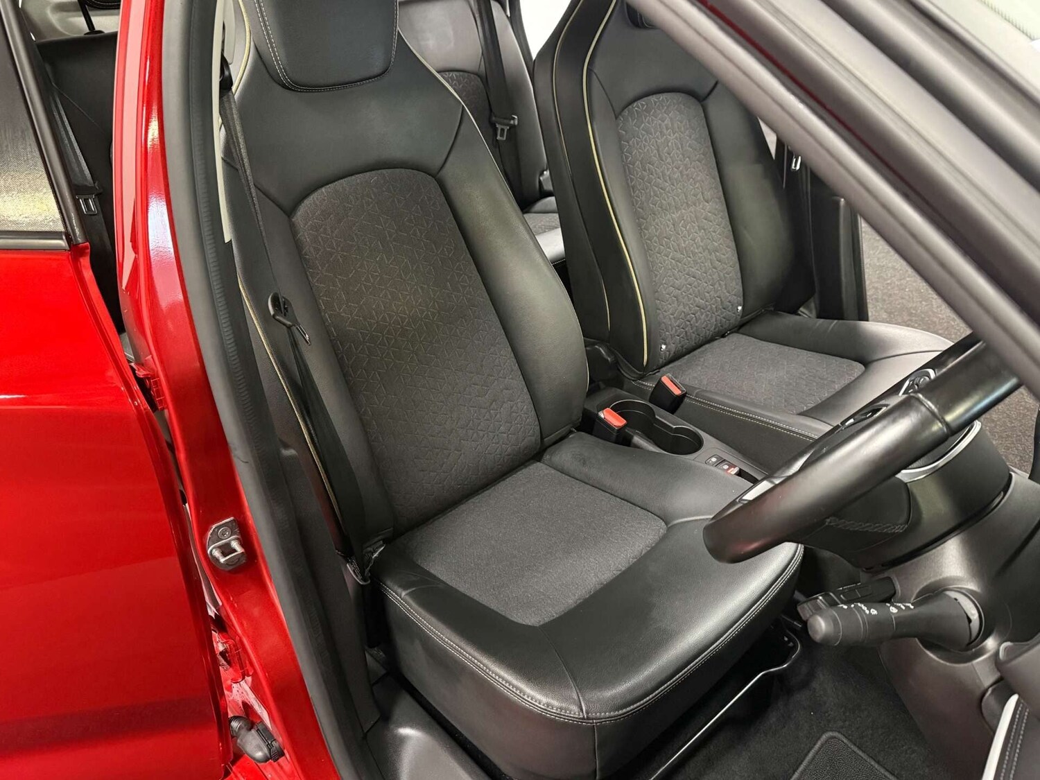 Used Renault Zoe 2023 for sale - 77137099: Photo 11