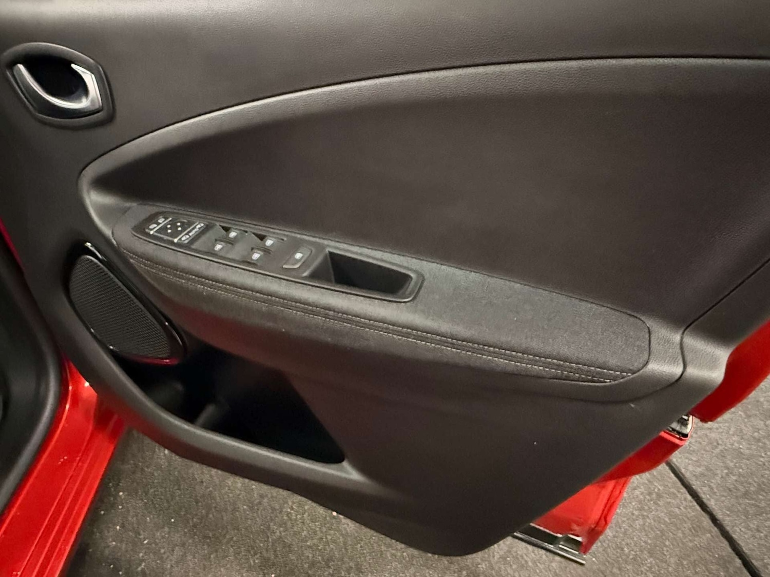 Used Renault Zoe 2023 for sale - 77137099: Photo 15