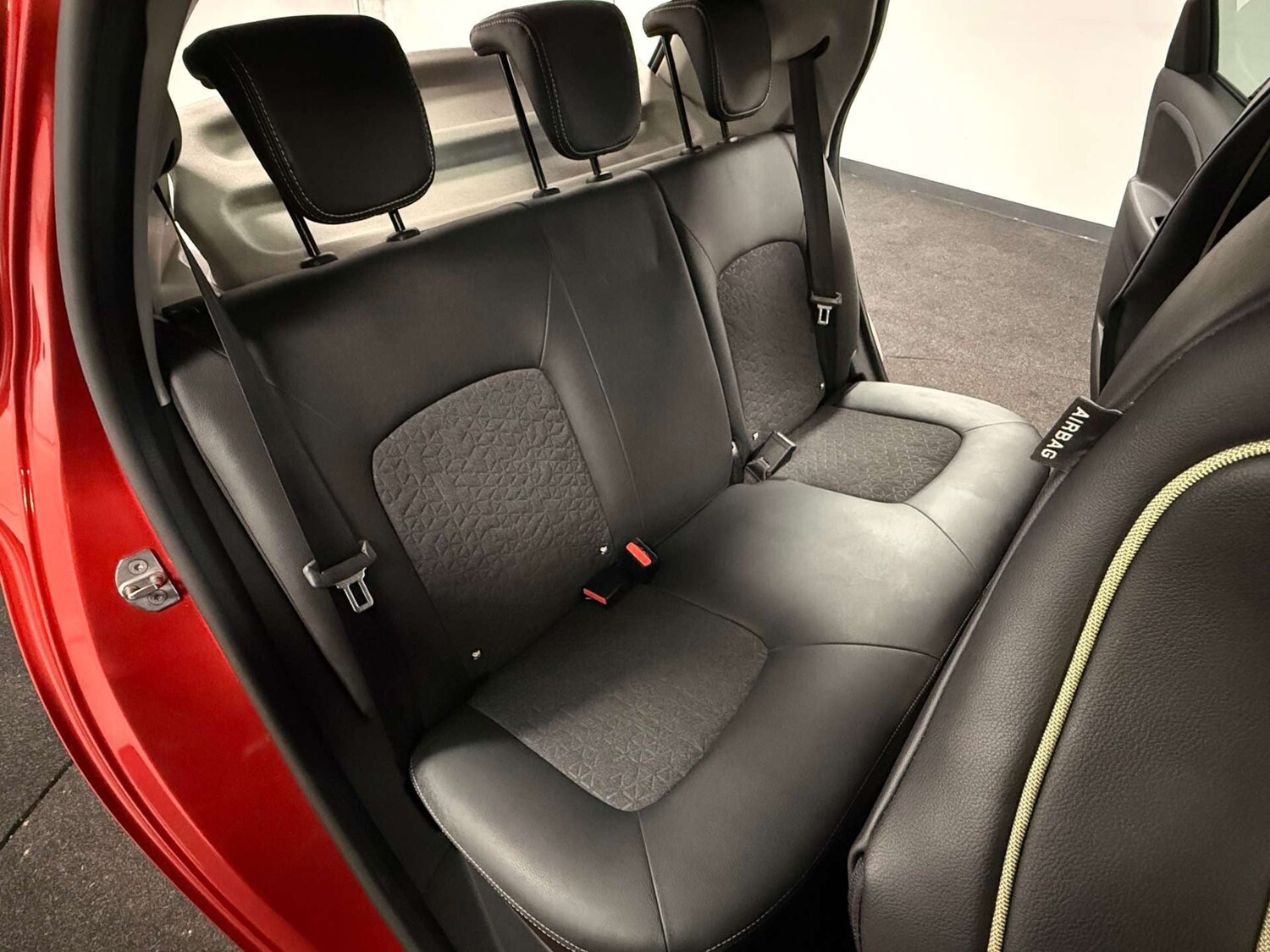 Used Renault Zoe 2023 for sale - 77137099: Photo 25