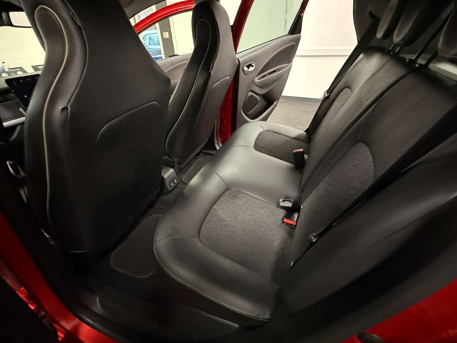 Used Renault Zoe 2023 for sale - 77137099: Photo 33