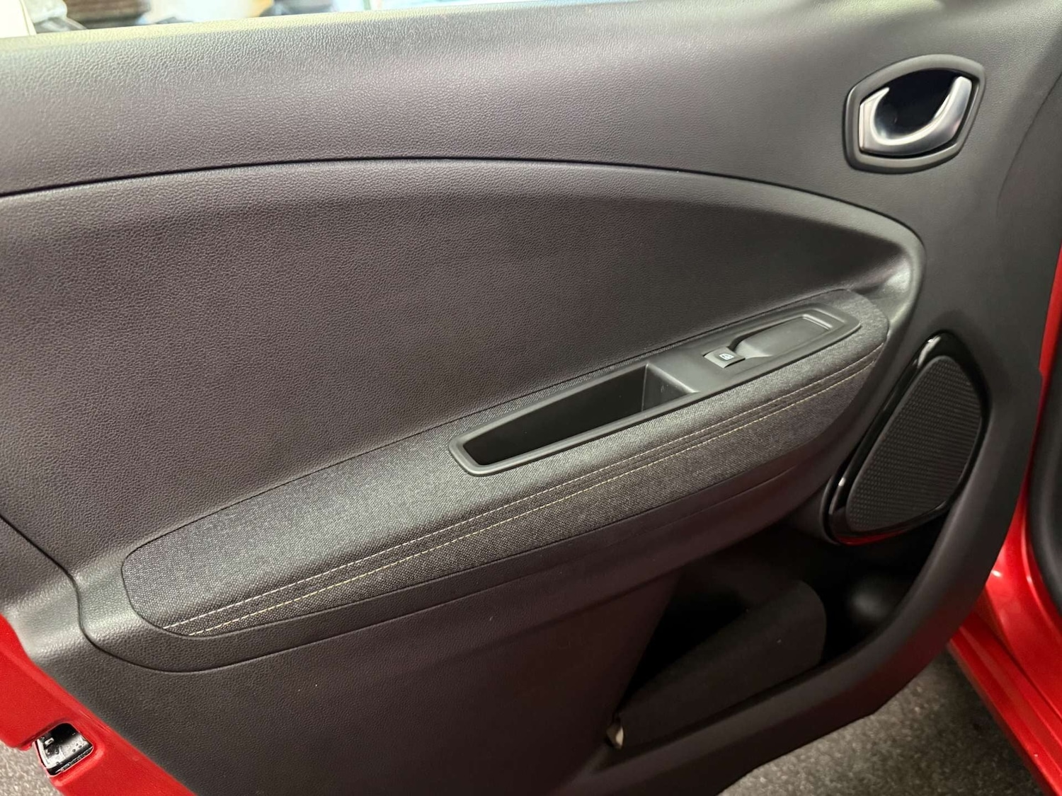 Used Renault Zoe 2023 for sale - 77137099: Photo 43